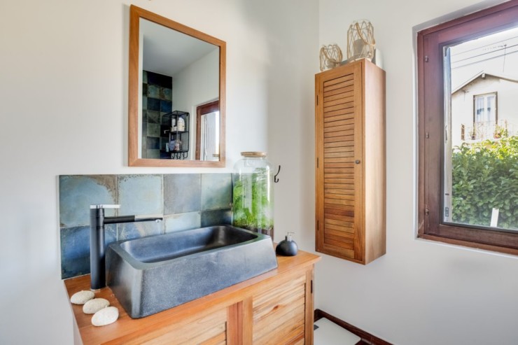 Rénovation de la salle de bain dans un style chic